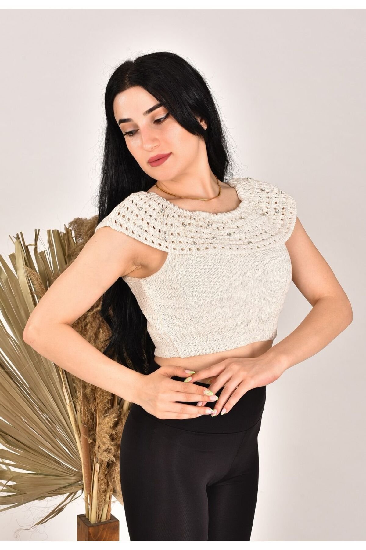 Yazlık Madonna yaka taşlı krop - 3