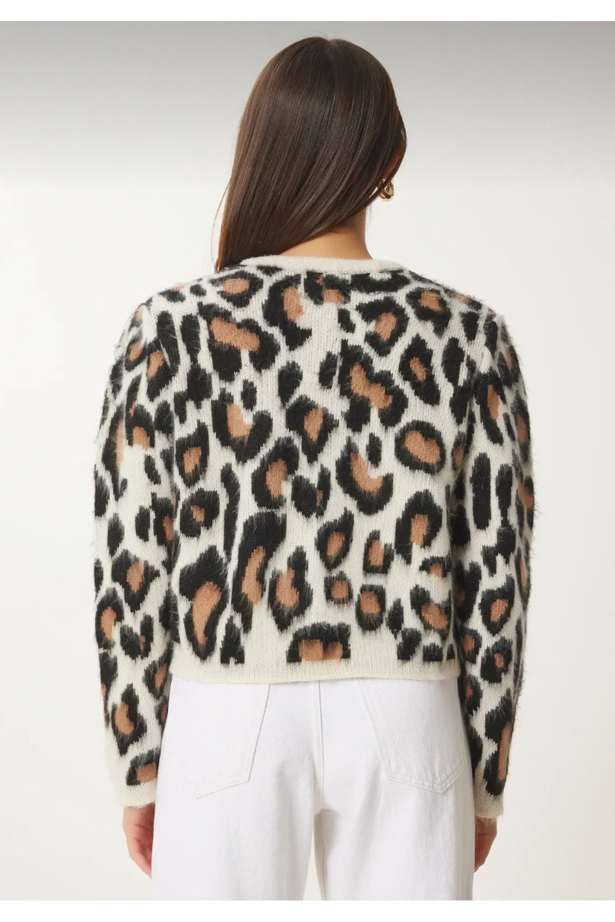 Leopar Desenli Kısa Sakallı Hırka - 4