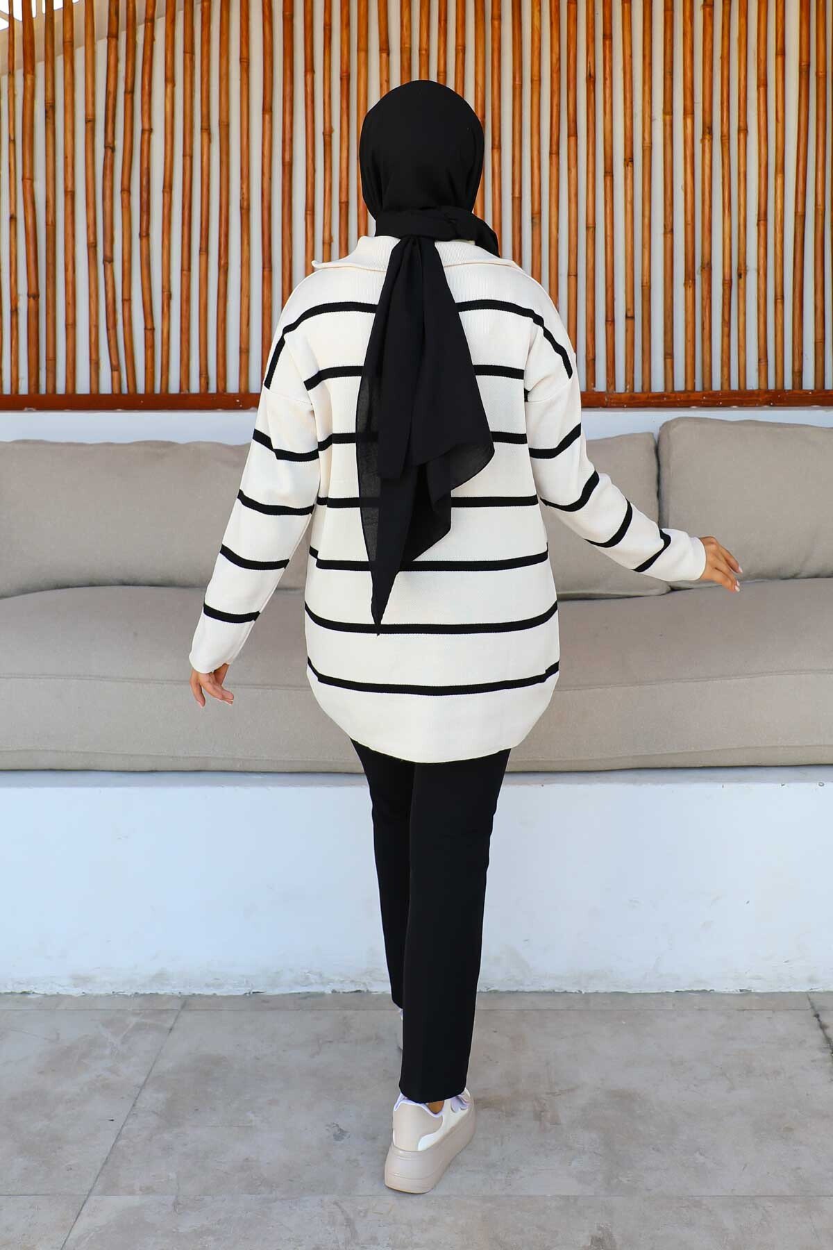 Bej Yaka Fermuarlı Çizgili Triko Tunik - 5